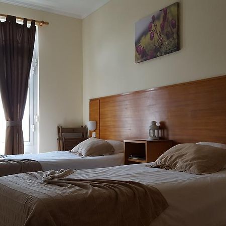 A Casa Do Lado Guest House Орта Екстериор снимка