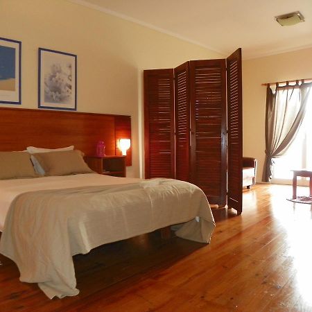 A Casa Do Lado Guest House Орта Екстериор снимка