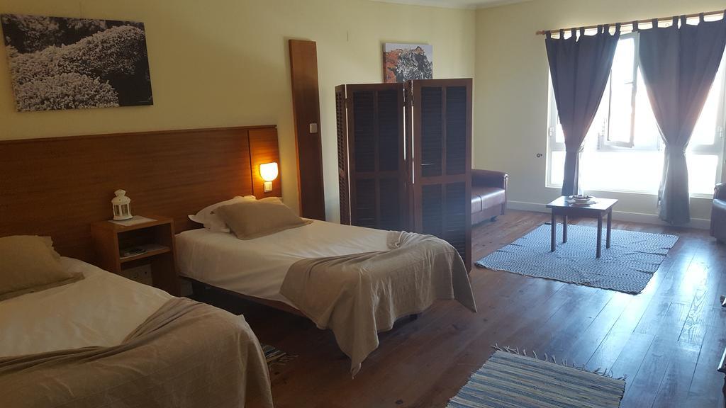 A Casa Do Lado Guest House Орта Екстериор снимка